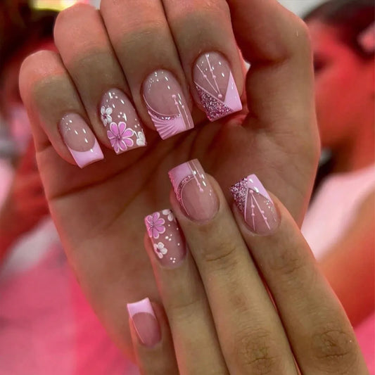 24 pcs Short Square French Simple Flower Nails